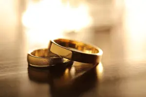 Anillos de oro